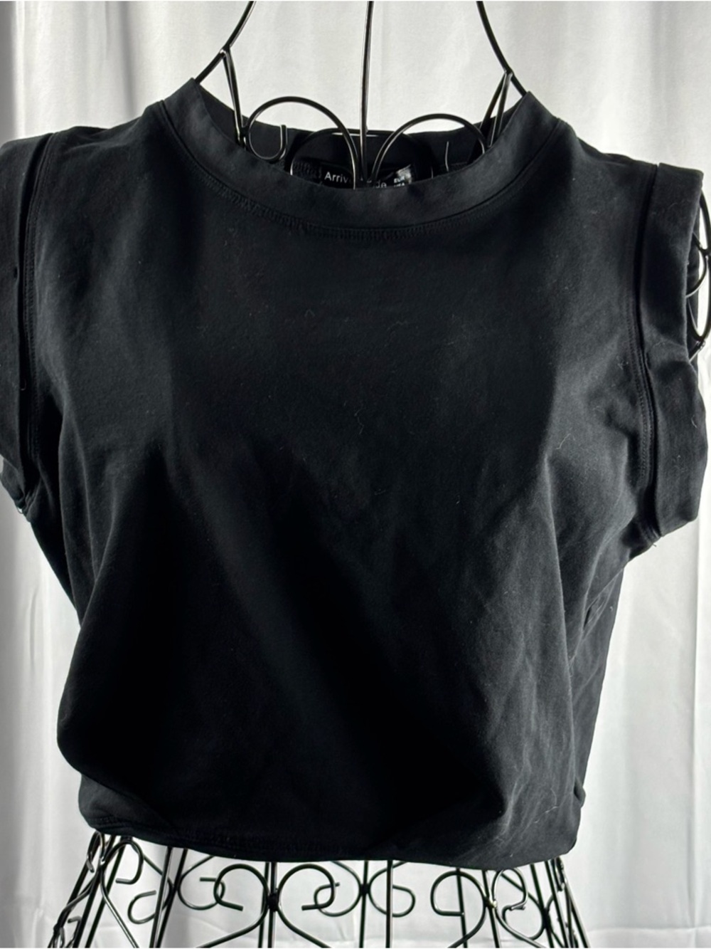 Women’s Black Sleeveless Crewneck Top